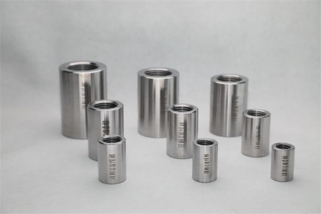 华坪直螺纹钢筋套筒大量批发